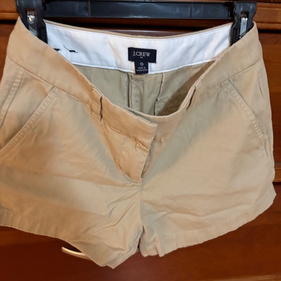 J crew khaki shorts - Picture 3 of 5